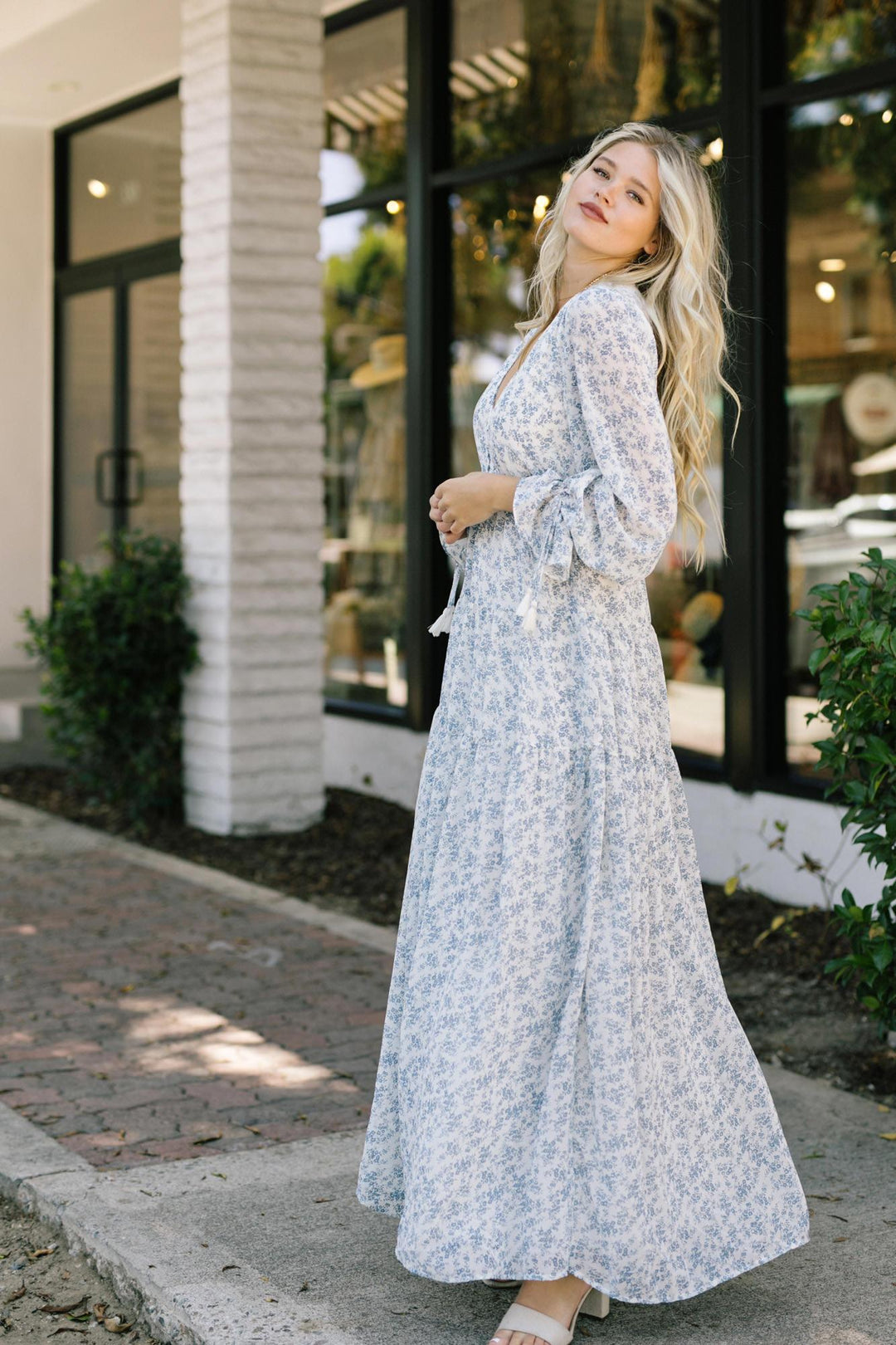 Kelsey Long Sleeve Maxi Dress Dresses Aakaa 